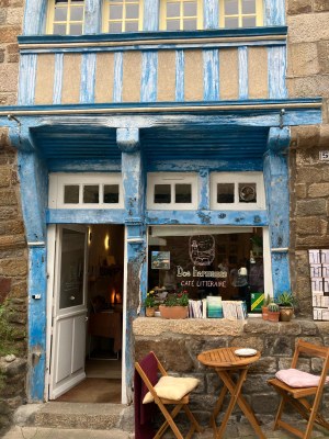 Dinan café